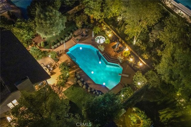 25407 Cariz Drive, Valencia