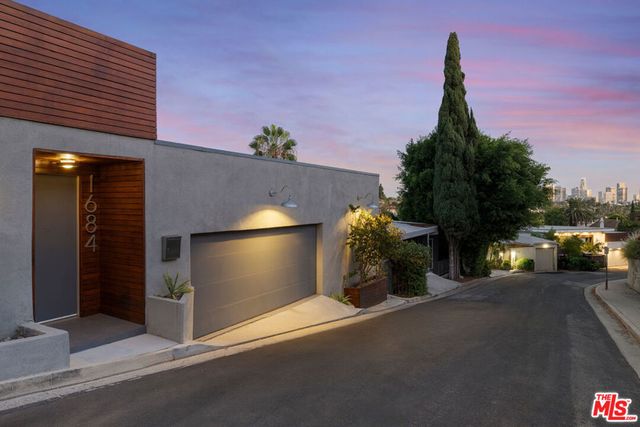 1684 Rotary Drive, Los Angeles