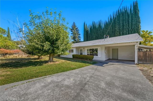 1980 Hartley Street, Lakeport