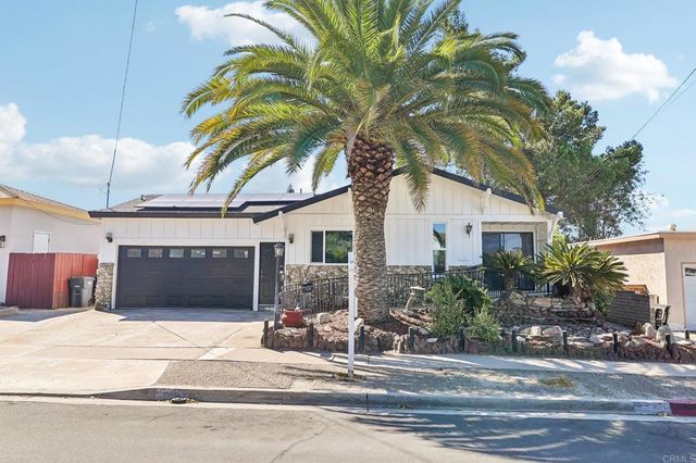 9535 Lakeview Drive, La Mesa