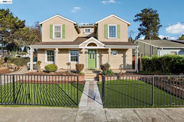 484 Phelps St, Oakland