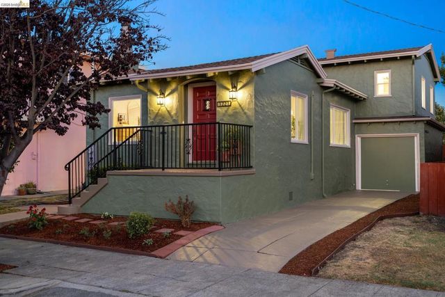 1221 Curtis St, Berkeley