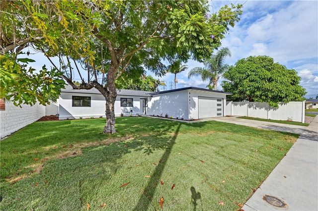 8561 Donald Circle, Huntington Beach