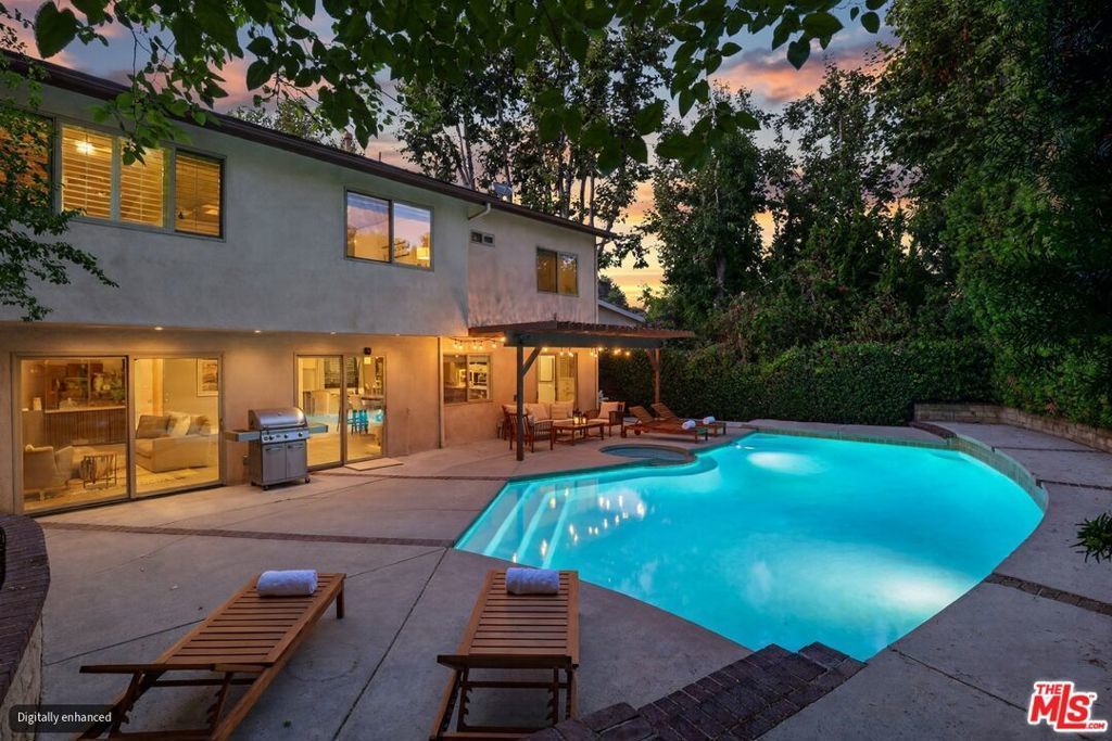 4262 Levitt Lane, Sherman Oaks