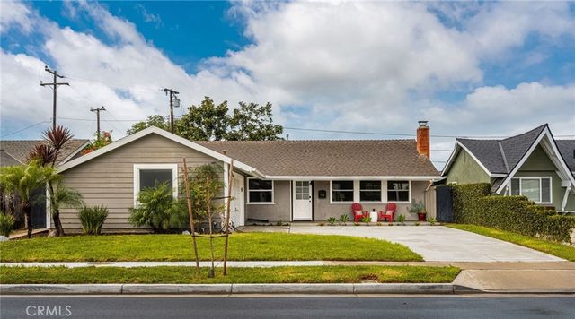 17751 Lewis, Huntington Beach