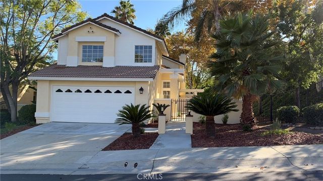 2060 Cedar Glen, Corona