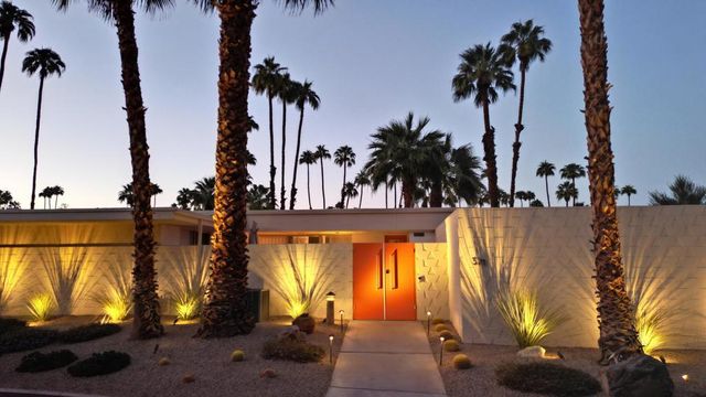 371 Desert Lakes Drive, Palm Springs