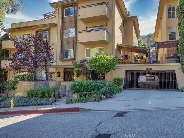 6724 Hillpark Drive # 302, Los Angeles