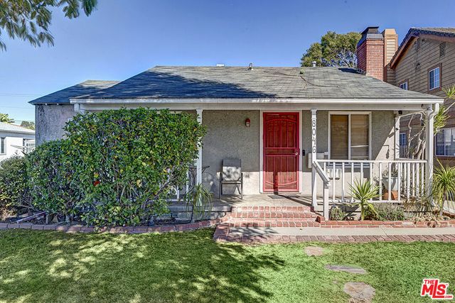 8046 Westlawn Avenue, Los Angeles