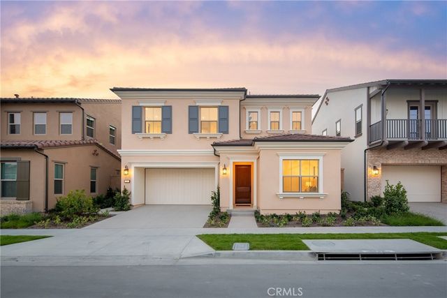 123 Oakstone, Irvine