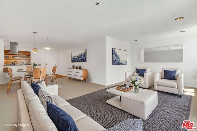 4501 Cedros Avenue # 206, Sherman Oaks