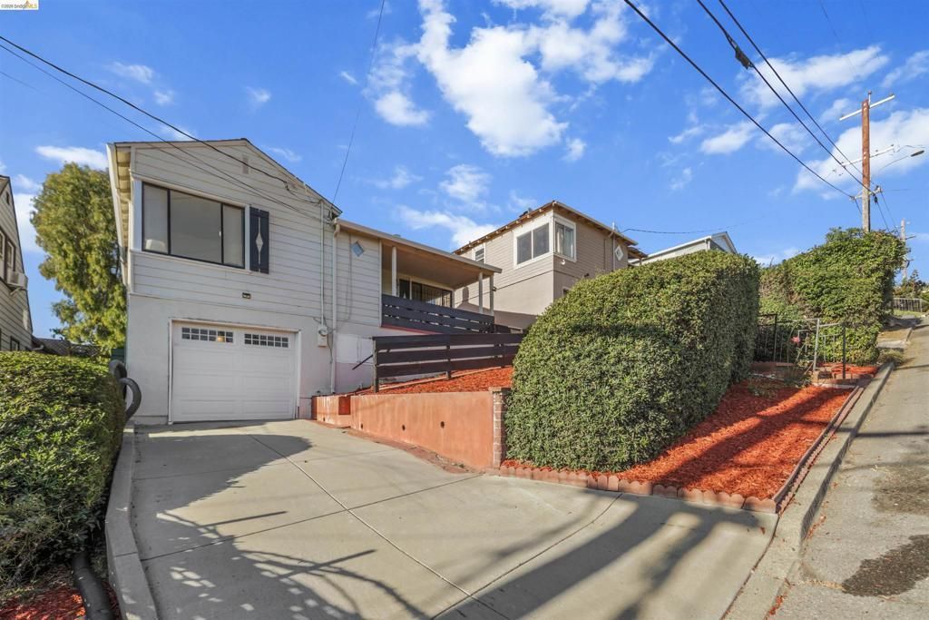 3301 82nd Ave, Oakland