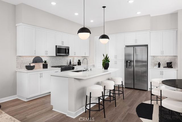 208 Siena Court, Walnut
