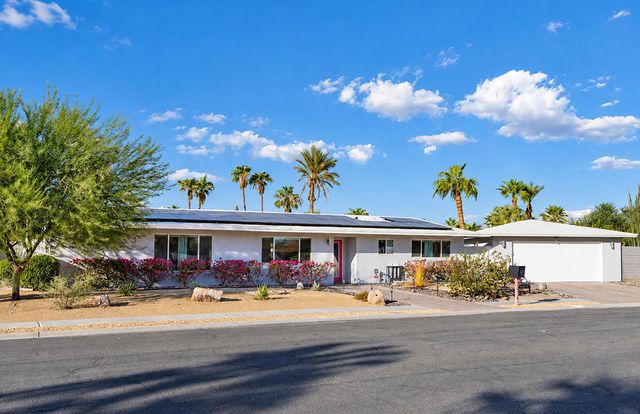 3670 E Vivian Circle, Palm Springs