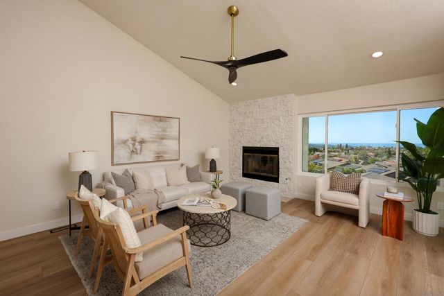 6603 Santa Isabel St # #c, Carlsbad