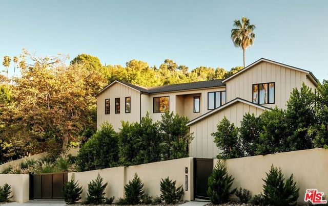 18100 Karen Drive, Los Angeles
