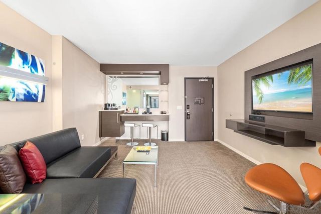 207 5th Ave # 1043, San Diego