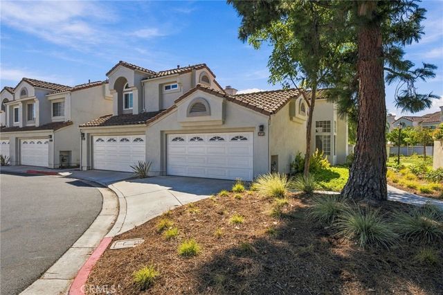 172 Almador, Irvine