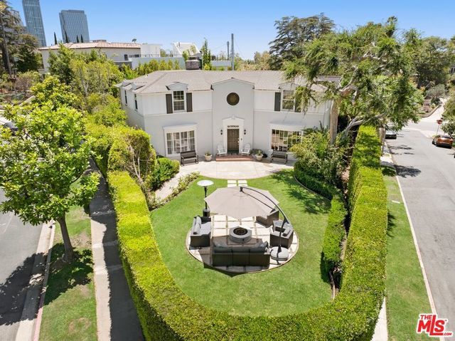 1409 Club View Drive, Los Angeles