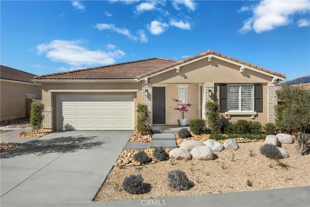 13714 Hidden Pines Court, Victorville