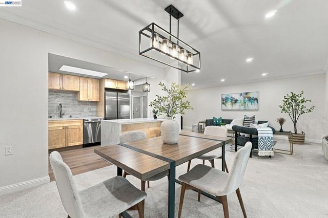 1413 Ptarmigan Dr # 3, Walnut Creek