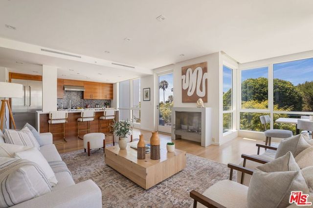 1705 Ocean Avenue # 307, Santa Monica