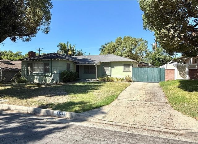 8029 Sargent, Whittier