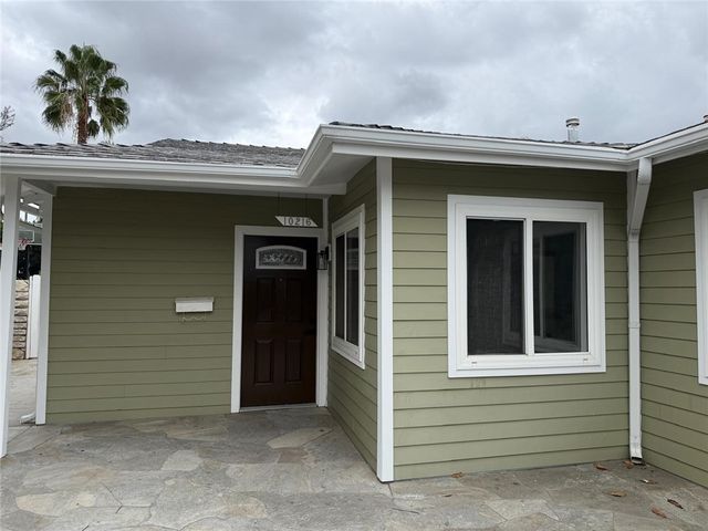 10216 Owensmouth, Chatsworth