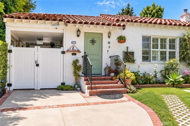 471 S Clark, Beverly Hills