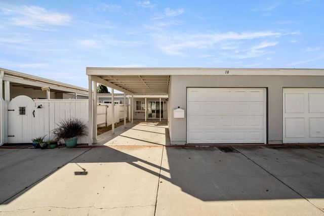 3875 Vista Campana S # 10, Oceanside