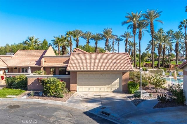 42004 Sand Dune, Palm Desert