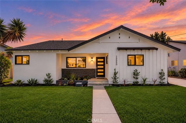 15550 Otsego Street, Encino