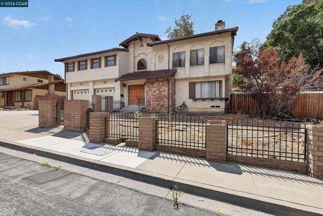 674 Pinon Ave, Pinole
