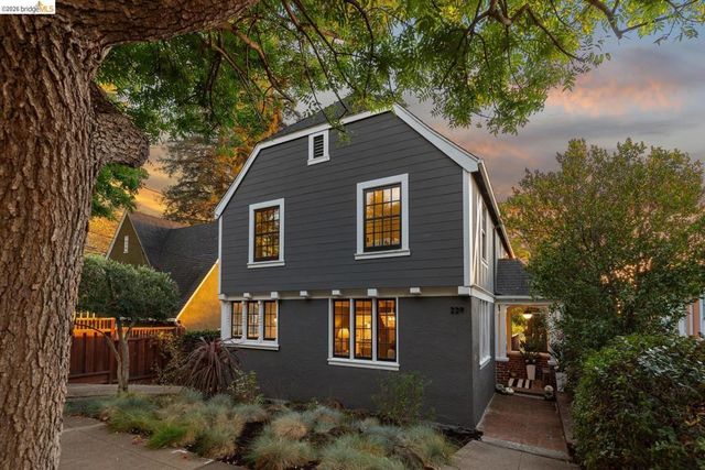 229 Carmel Ave, Piedmont