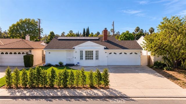 1817 N Hollywood Way, Burbank