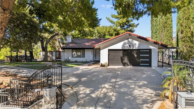 12850 Woodley Avenue, Granada Hills