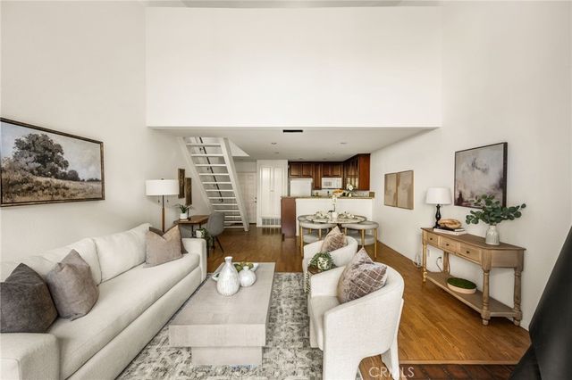 4900 E Chapman # 109, Orange