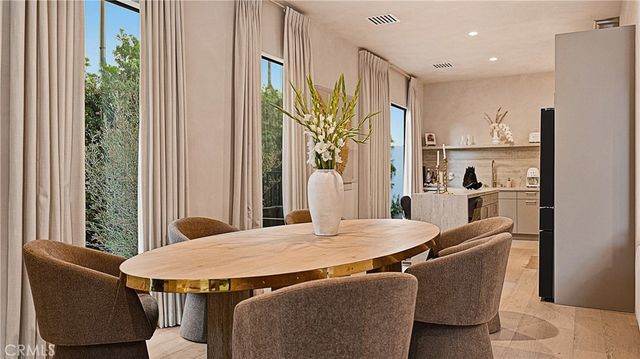 8840 Ashcroft, Los Angeles
