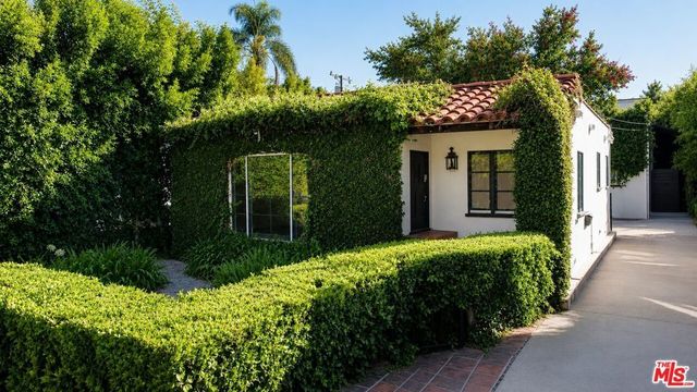 431 Westmount Drive, West Hollywood