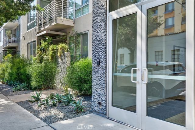 111 S De Lacey, Pasadena