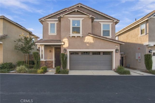 16715 Wyndham, Fontana