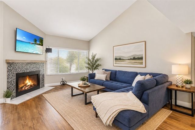 9311 Shadowood # E, Montclair