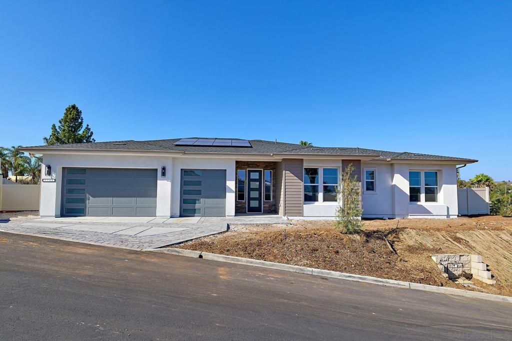 1746 Ishihara Rd, Vista
