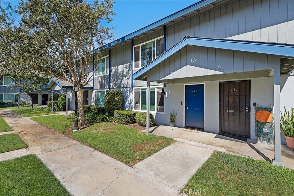 1107 W Memory Lane # 13c, Santa Ana