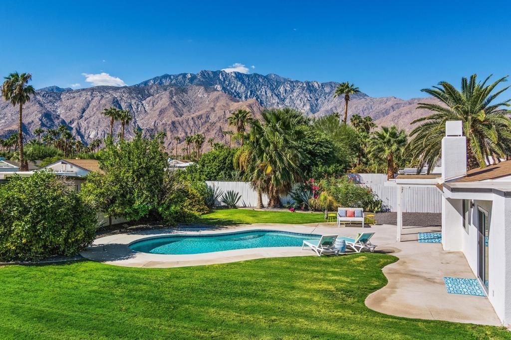 1391 E Francis Drive, Palm Springs