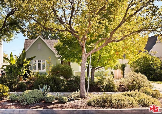 336 N Beachwood Drive, Los Angeles