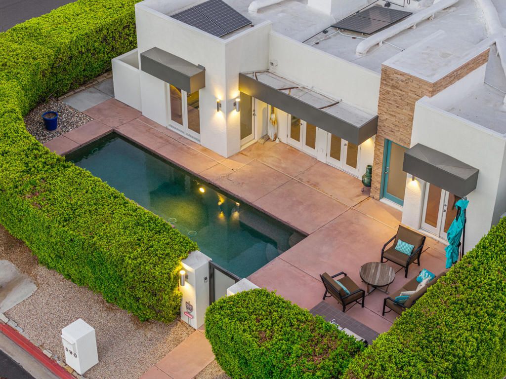 590 N Plaza Amigo, Palm Springs