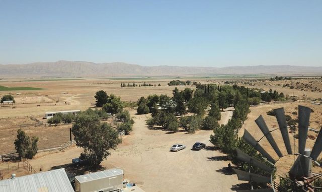 231 Castro Canyon Road, Cuyama