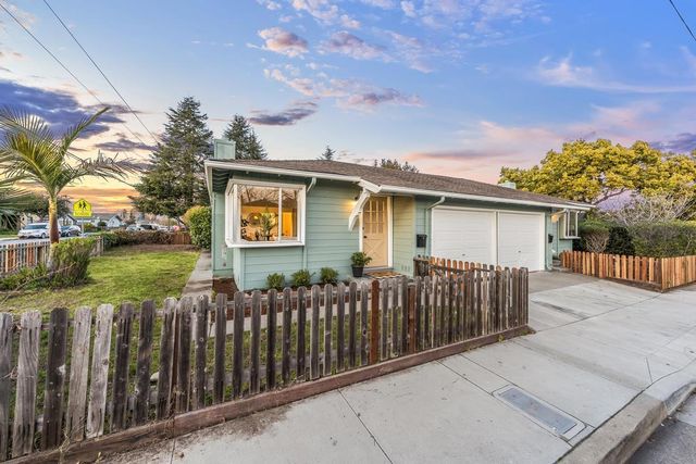 801 Windsor Street, Santa Cruz