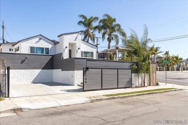 2135 37 S 41st St, San Diego